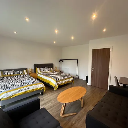 C U Property Ltd Manchester Esterno foto