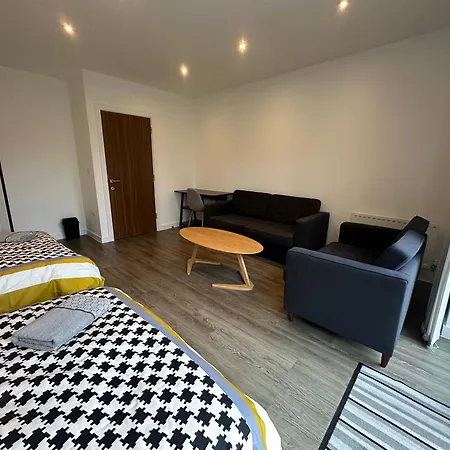 C U Property Ltd Manchester Esterno foto